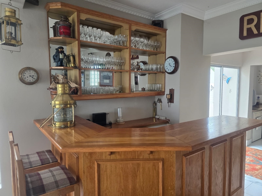 4 Bedroom Property for Sale in Royal Alfred Marina Eastern Cape